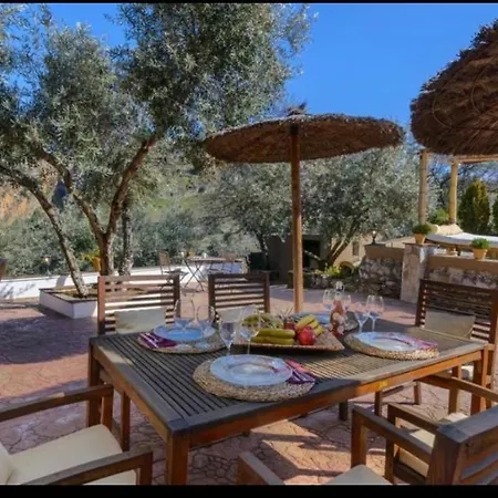 El Puente Holiday home