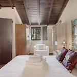 El Puente Літній будинок