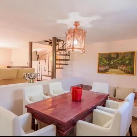 El Puente Holiday home